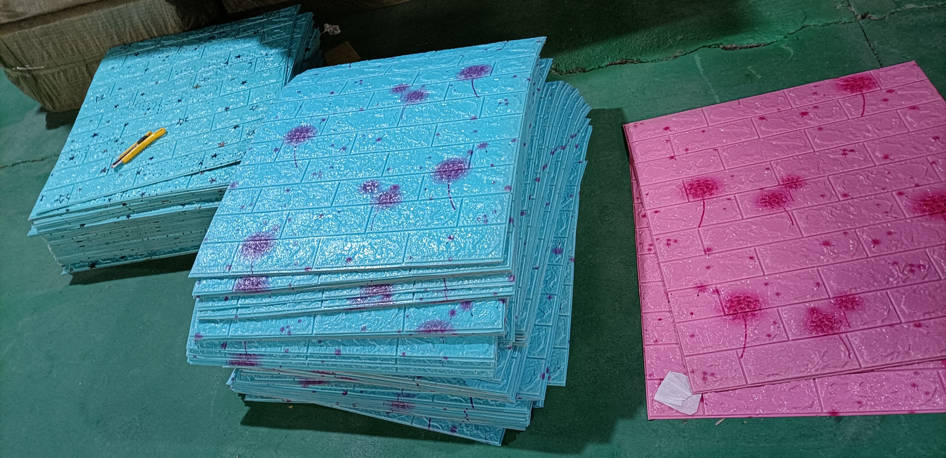 墙纸自粘3d立体墙贴防水防潮防撞泡沫幼儿园儿童卧室装饰壁纸